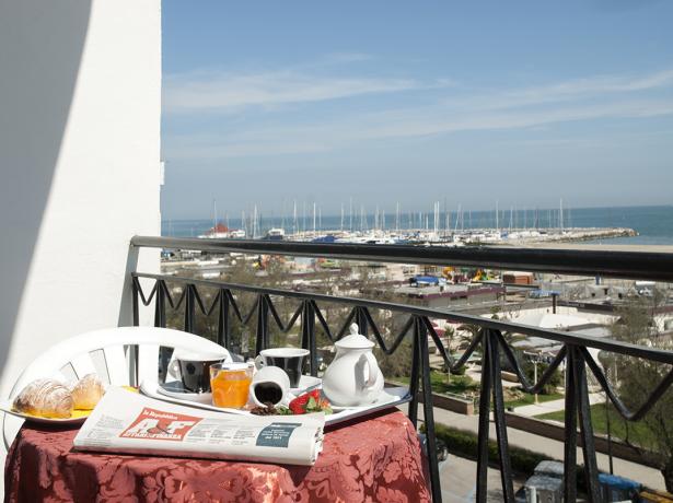 lungomarehotel en special-weeks-discounted-seaside-hotel-in-cervia 018
