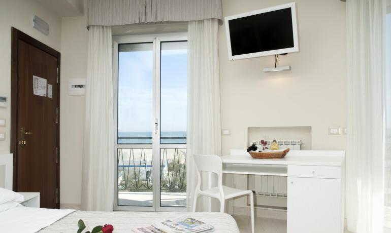 lungomarehotel fr offre-mai-a-l-hotel-a-cervia-avec-experiences 011