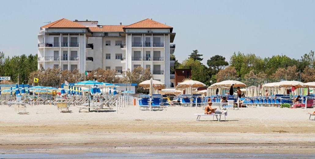 lungomarehotel fr commentaires-hotel-cervia 006